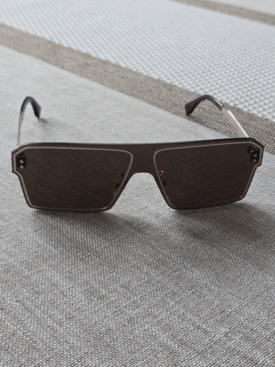 Fendi Accessories - FENDI Sunglasses